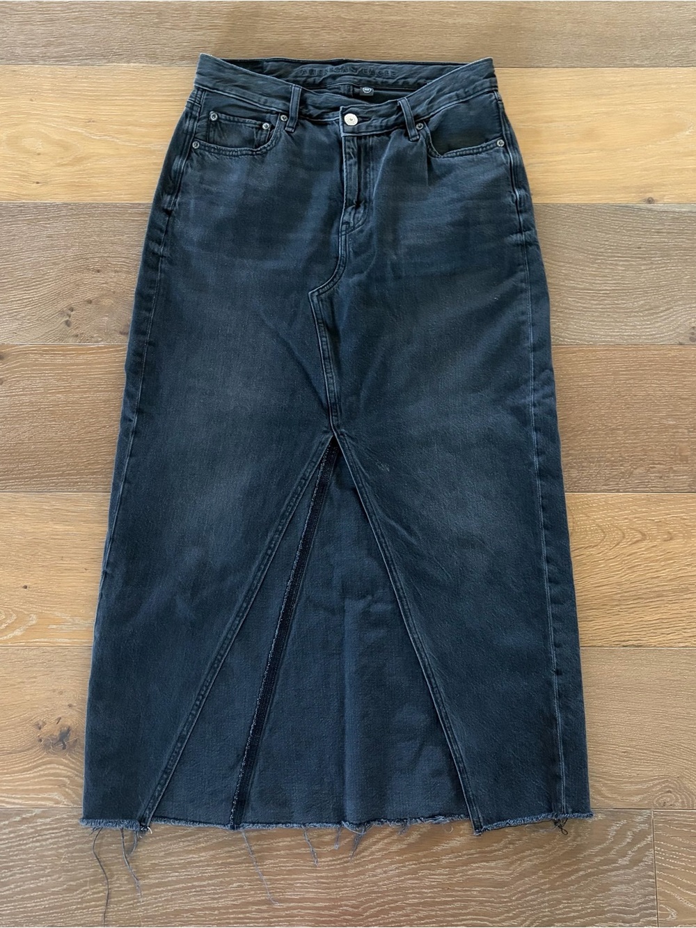 American Eagle 90’s High Rise Maxi Skirt (Black)